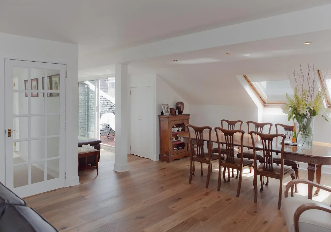 Royal Mile Penthouse - The Edinburgh Address Daire